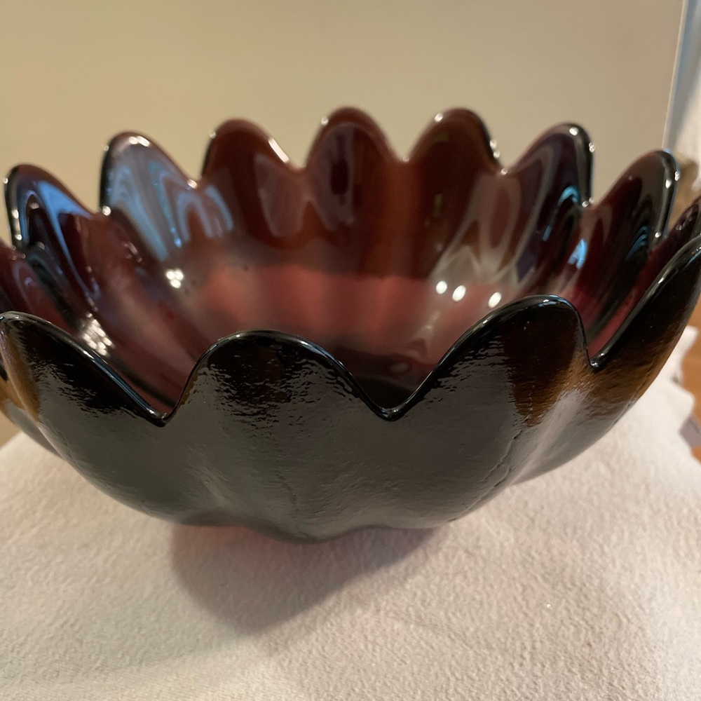 BLENKO GLASS   Blenko Amethyst Lotus Flower bowl.  Purple Scalloped Glass Bowl. - Picture 5 of 8